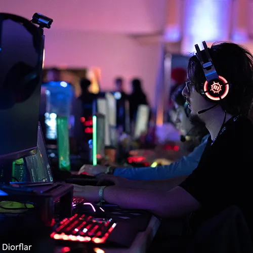 Équipe de eSport en pleine partie