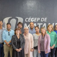 Des membres de la direction du cégep et de l'international avec des partenaires tunisiens