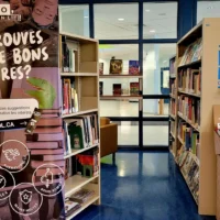 rangée de livres à la bibliothèque